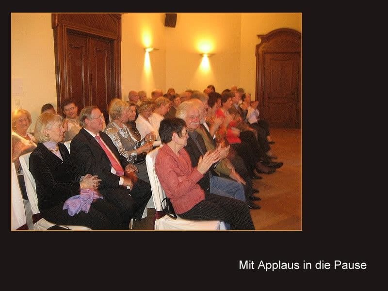 Mit Applaus in die Pause Mit Applaus in die Pause